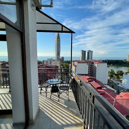 Apartments At Like House บาทูมิ ภายนอก รูปภาพ