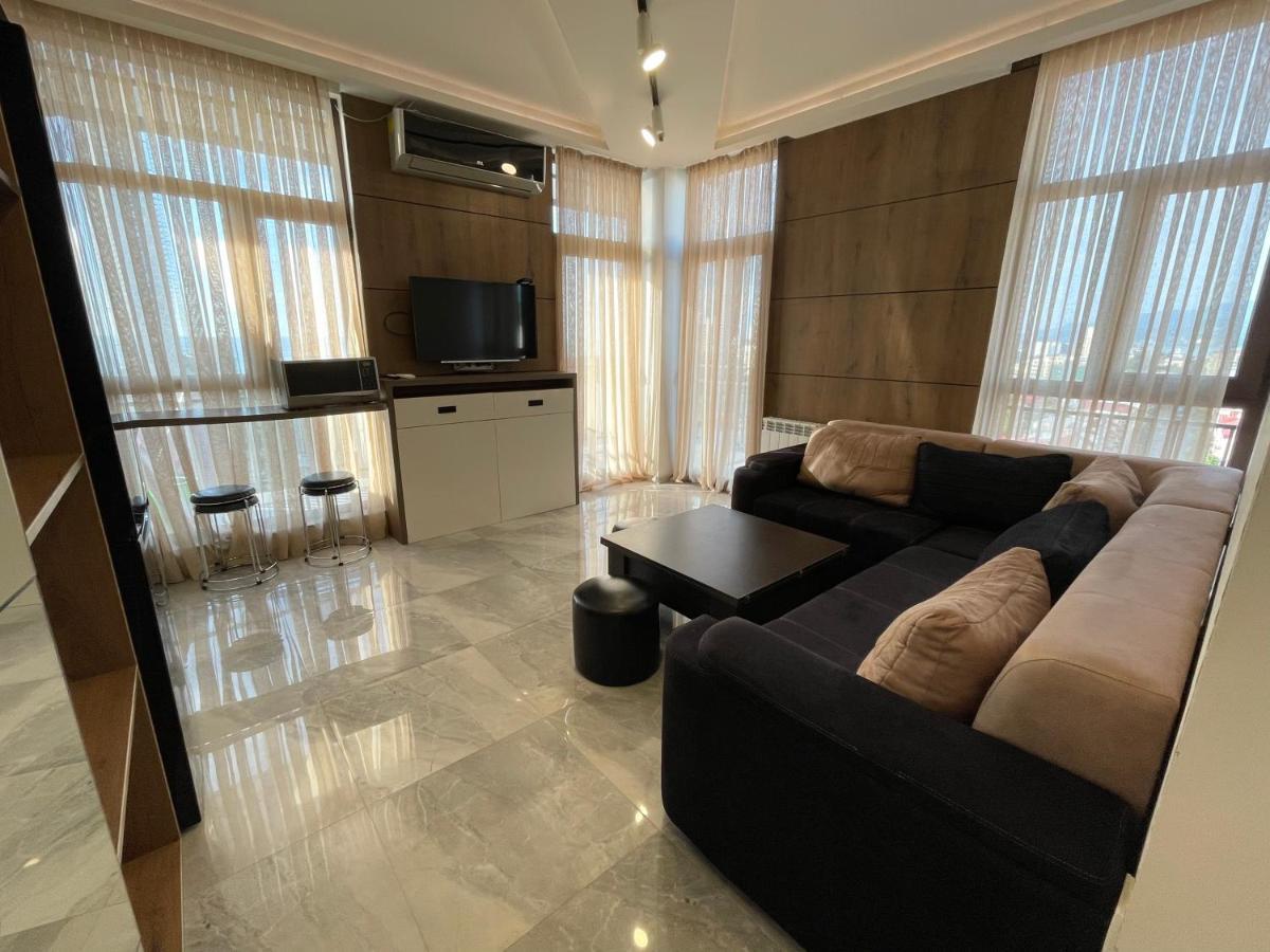 Apartments At Like House บาทูมิ ภายนอก รูปภาพ