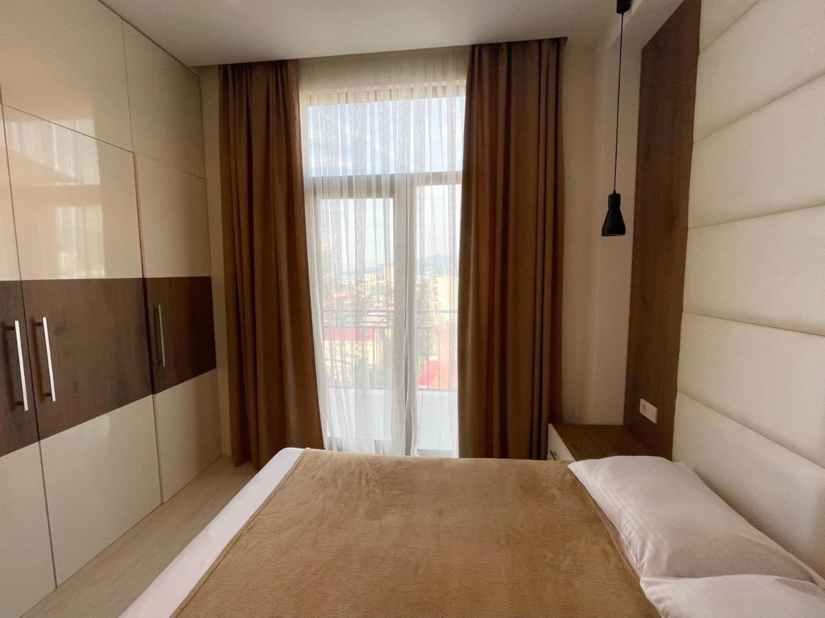 Apartments At Like House บาทูมิ ภายนอก รูปภาพ