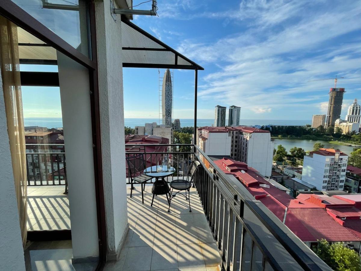 Apartments At Like House บาทูมิ ภายนอก รูปภาพ