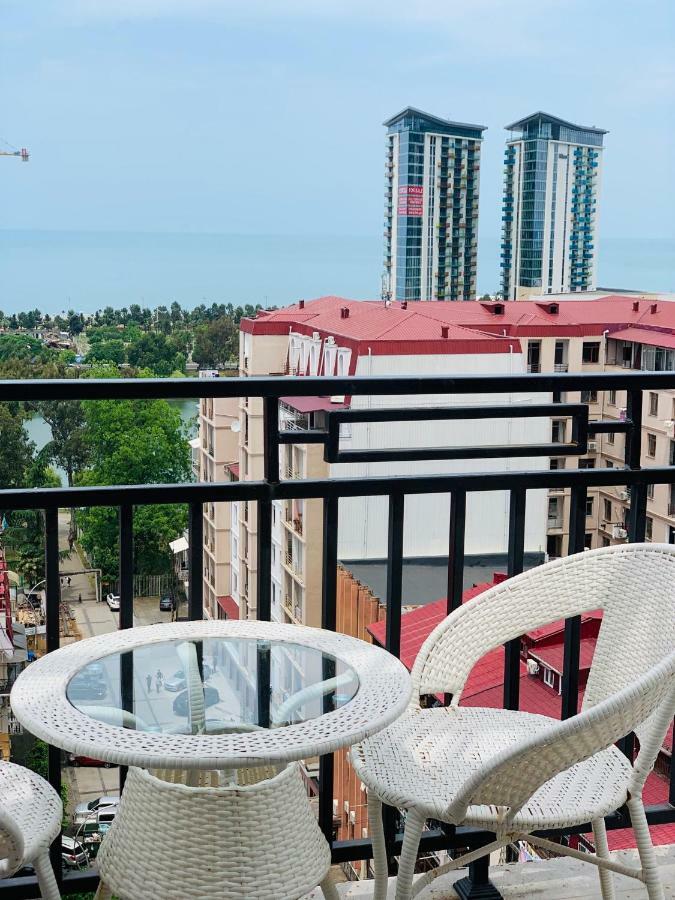 Apartments At Like House บาทูมิ ภายนอก รูปภาพ